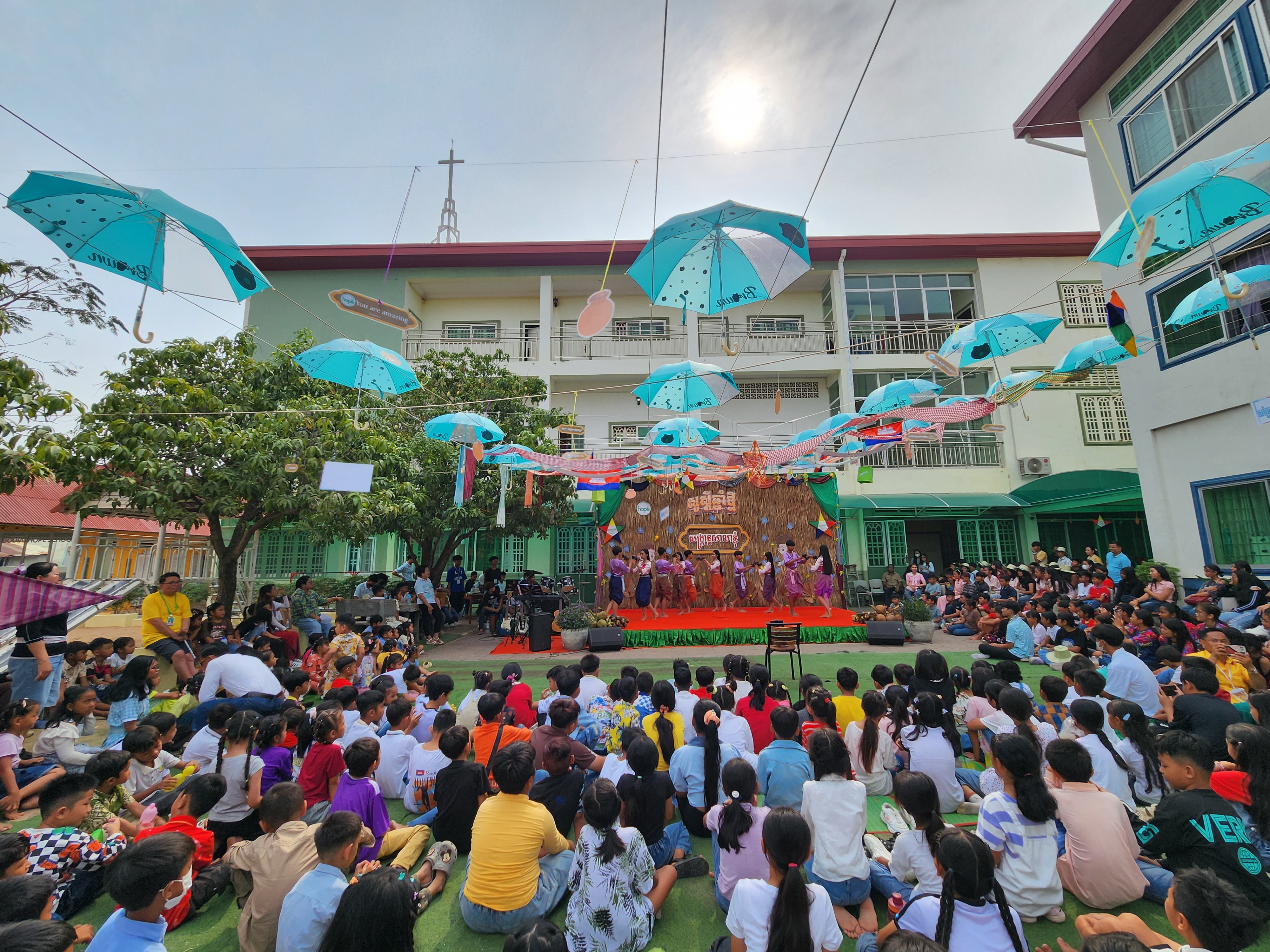 15.축제 2.jpg