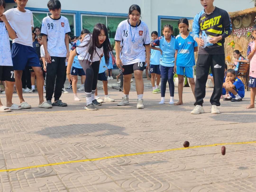 19.축제7(캄보디아 전통놀이).jpg